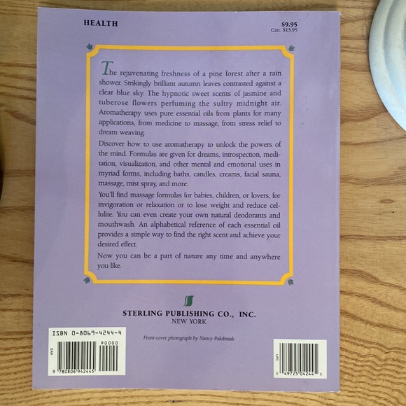 Book: Aromatherapy for Mind & Body - Picture 3 of 4
